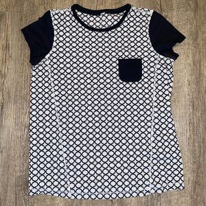 Lululemon Athletic Shirt - black and white with pocket detail